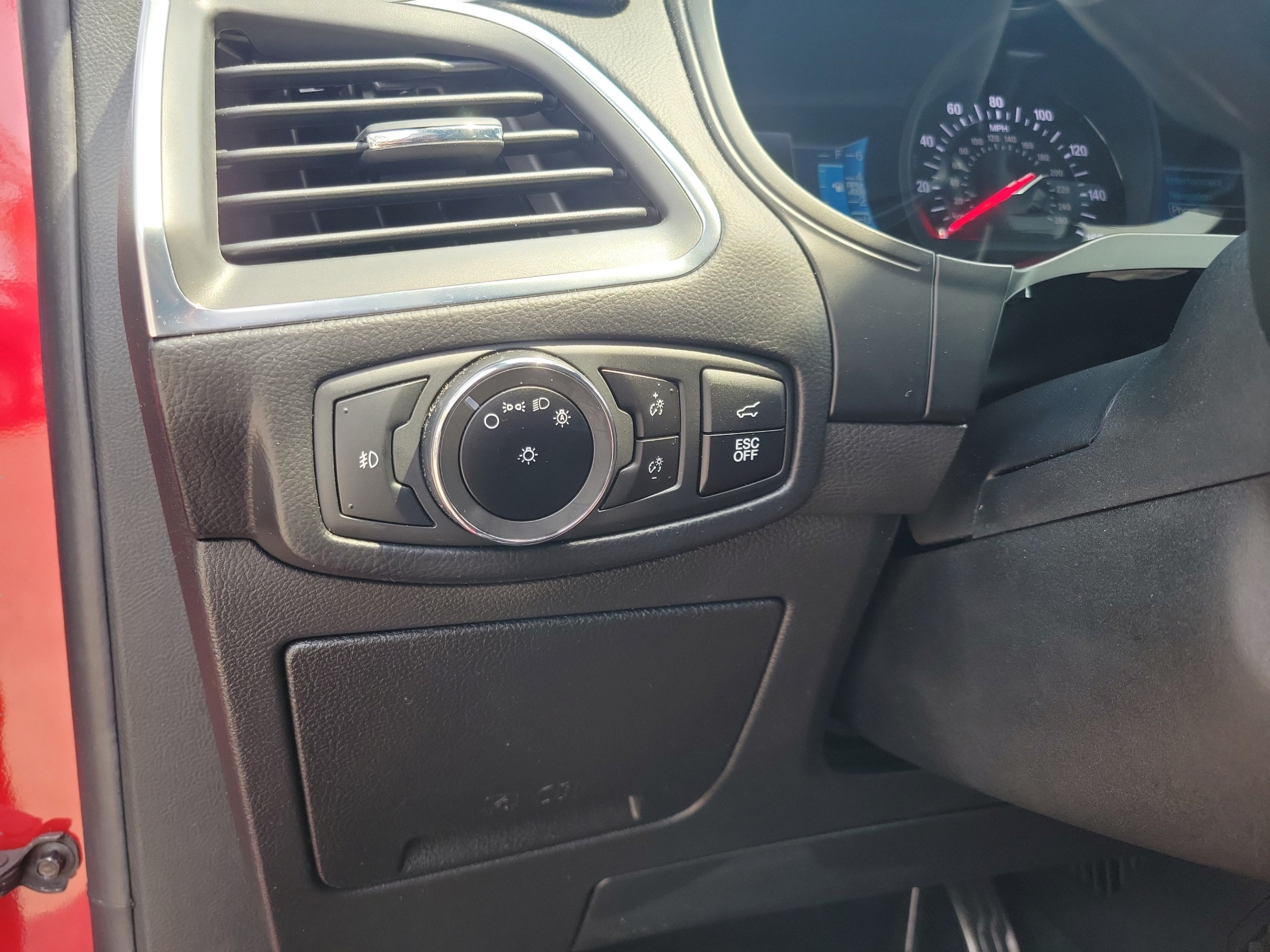 Certified 2024 Ford Edge ST w/ Equipment Group 401A AWD/4WD image 19