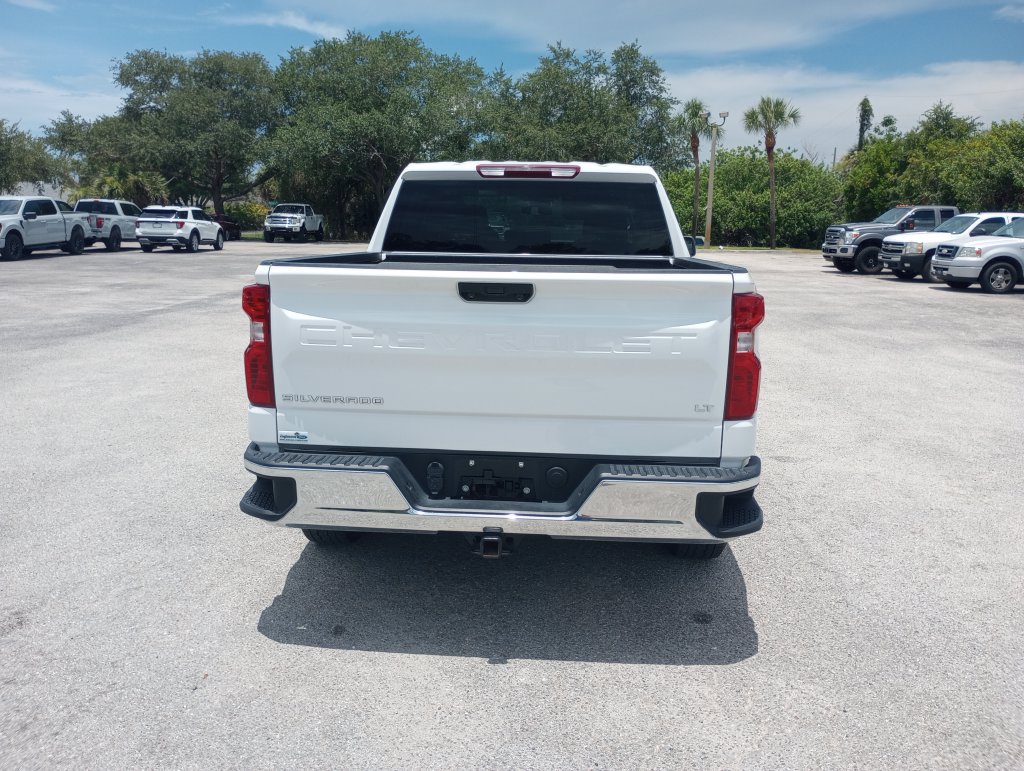 Used 2025 Chevrolet Silverado 1500 LT RWD image 7