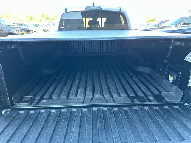 Used 2019 Toyota Tacoma TRD Sport AWD/4WD image 26