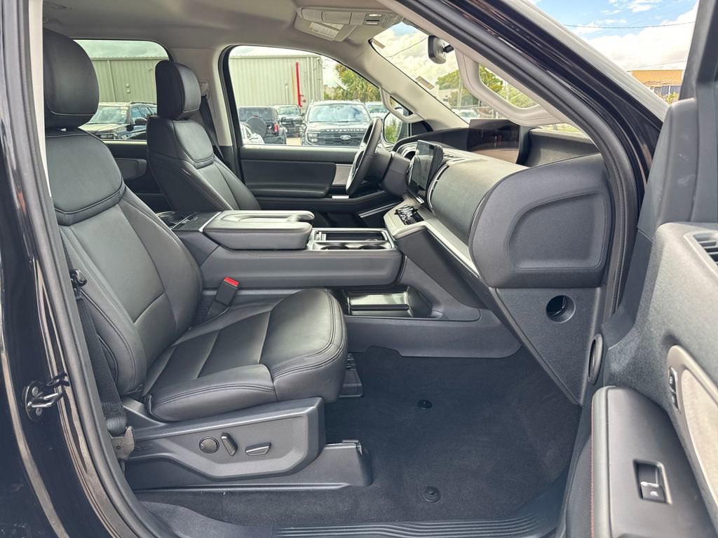 Certified 2025 Ford Expedition Active RWD image 27