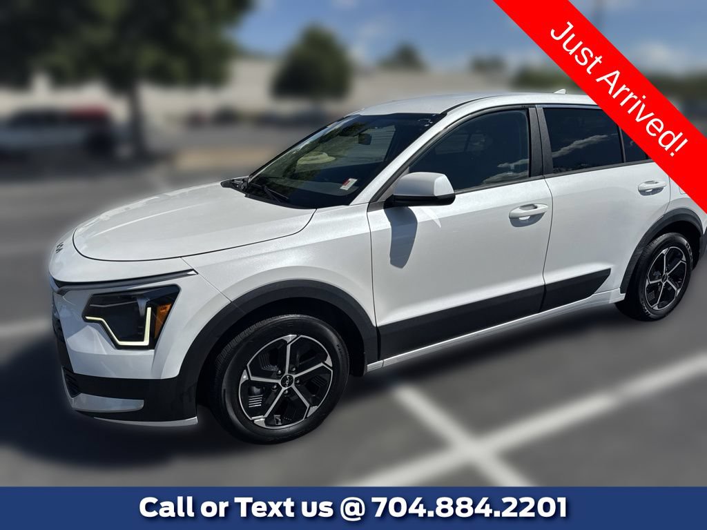Used 2023 Kia Niro LX