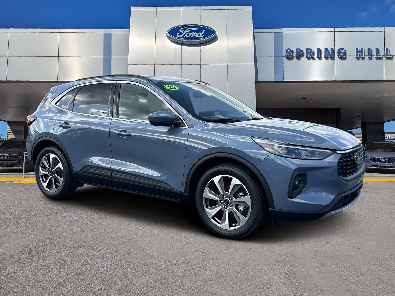Certified 2025 Ford Escape Platinum FWD image 1