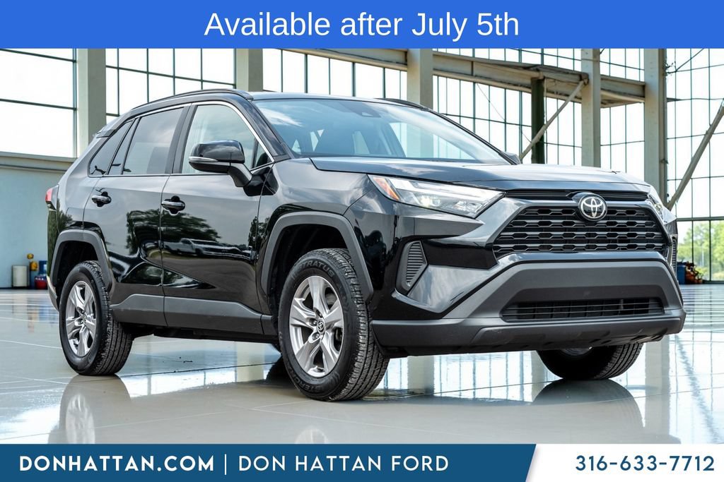Used 2024 Toyota RAV4 XLE FWD image 37