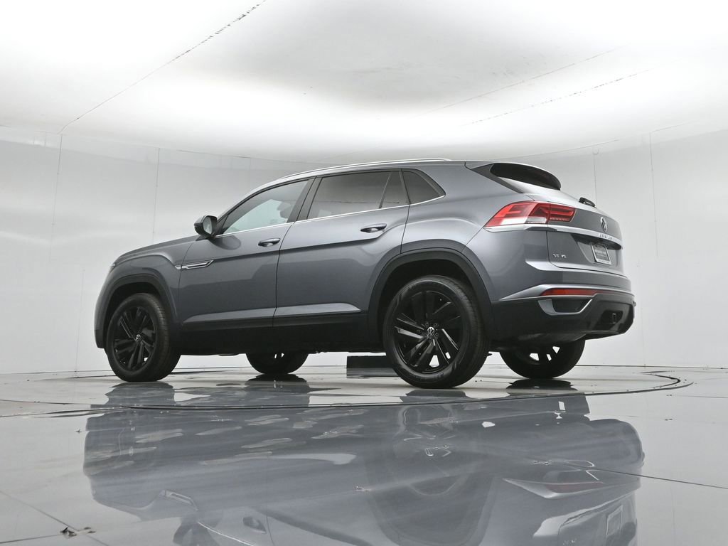 Used 2023 Volkswagen Atlas Cross Sport SE w/ Panoramic Sunroof Package image 18