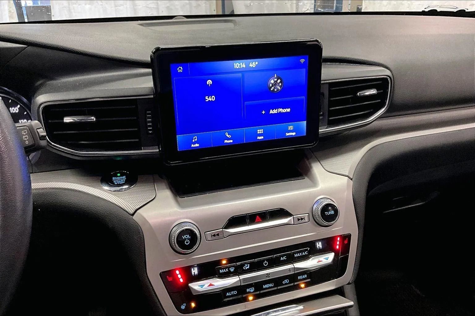 Certified 2021 Ford Explorer XLT w/ Equipment Group 202A image 6