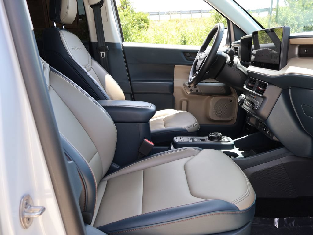 Certified 2025 Ford Maverick Lariat AWD/4WD image 10