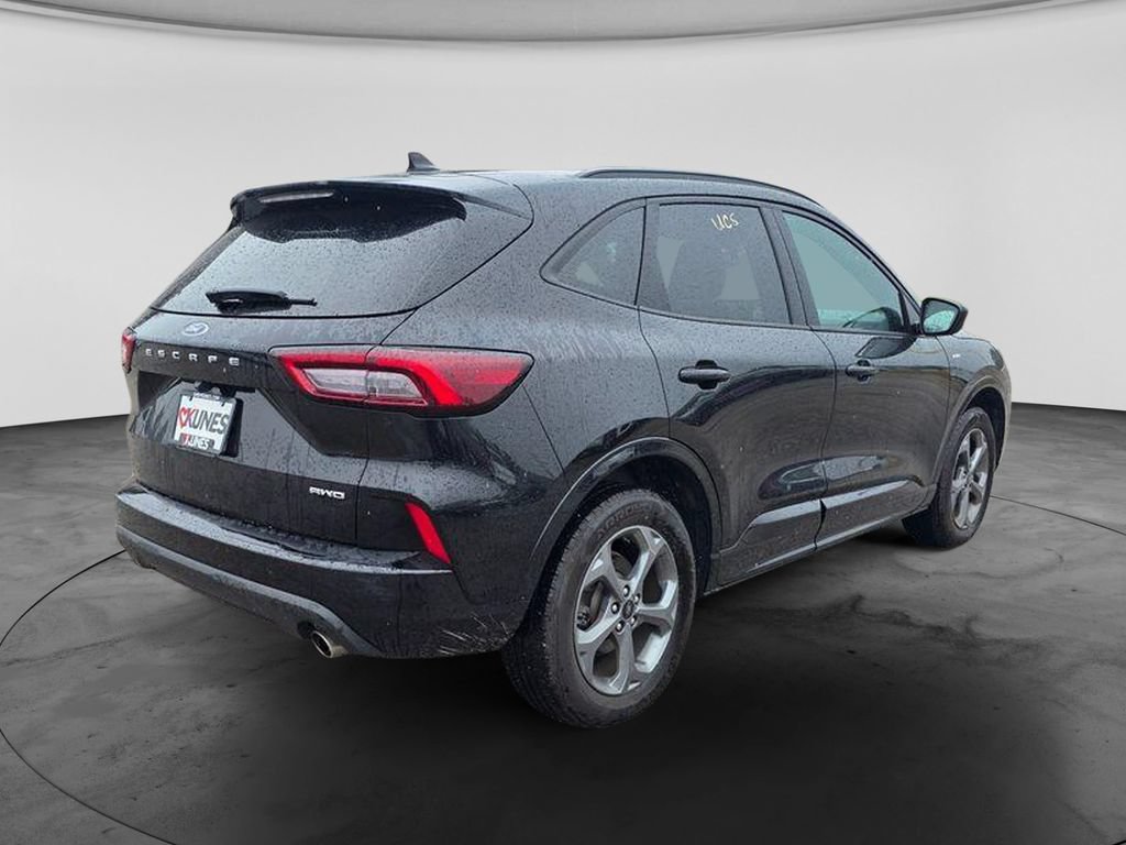 Certified 2024 Ford Escape ST-Line AWD/4WD image 9