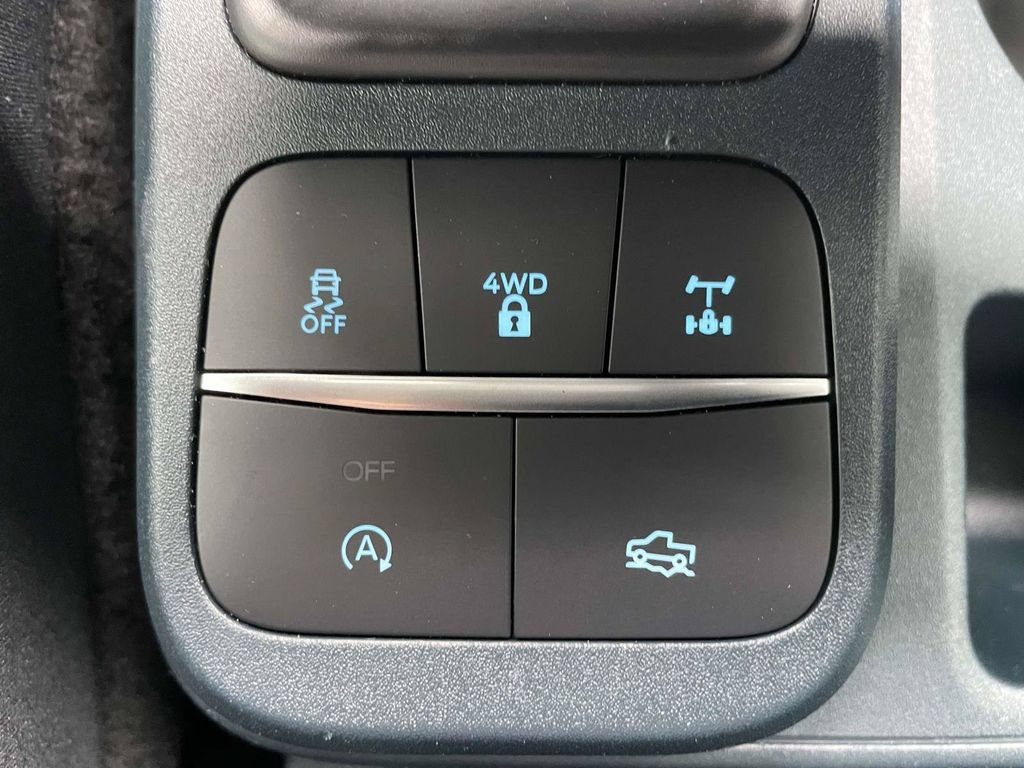 Certified 2026 Ford Maverick Tremor AWD/4WD image 26