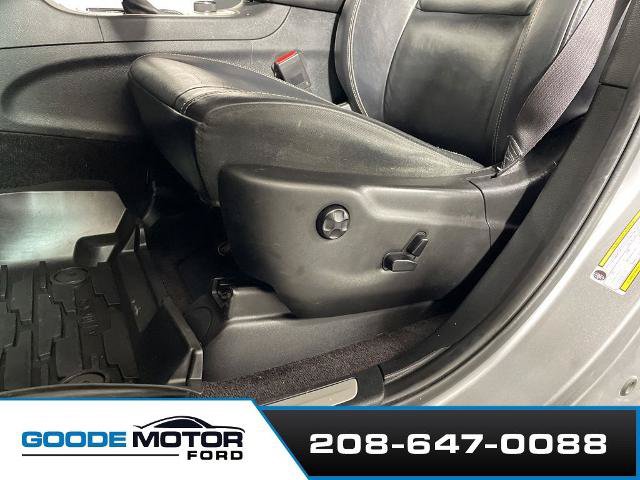 Used 2017 Jeep Grand Cherokee Limited w/ Trailer Tow Group IV AWD/4WD image 11