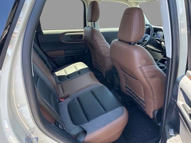 Certified 2024 Ford Bronco Sport Outer Banks w/ Tech Package AWD/4WD image 11