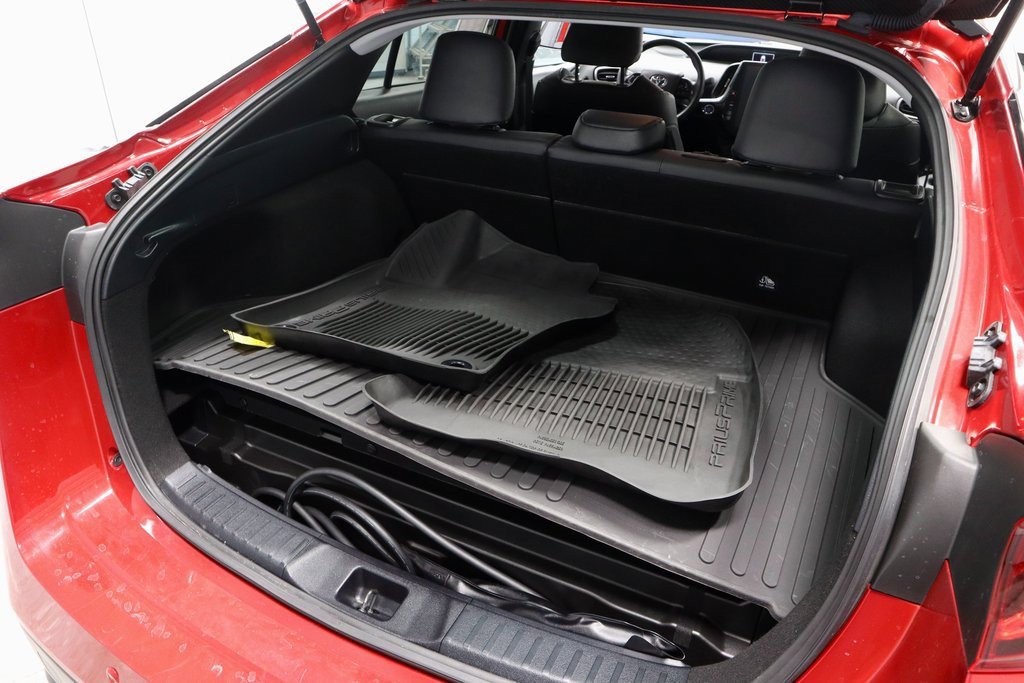 Used 2022 Toyota Prius Prime Limited image 14