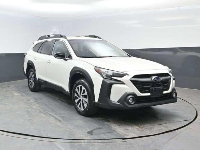 Used 2025 Subaru Outback Premium AWD/4WD image 2