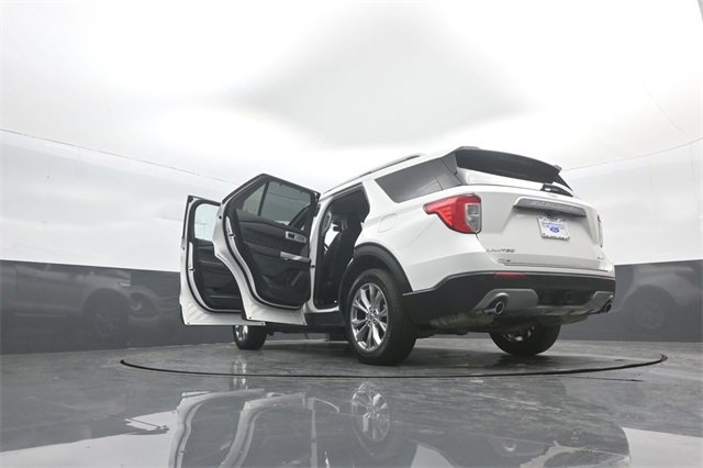 Certified 2023 Ford Explorer Limited w/ Equipment Group 301A image 45