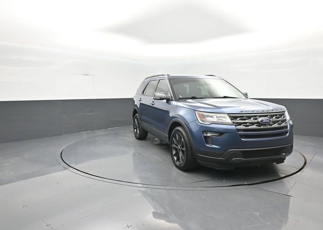 Certified 2019 Ford Explorer XLT w/ Equipment Group 202A AWD/4WD image 2