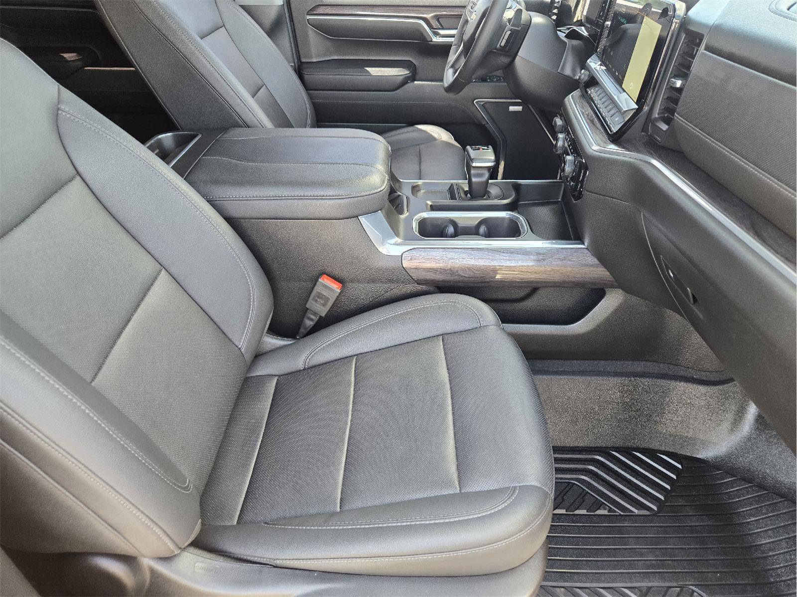 Used 2023 Chevrolet Silverado 1500 LTZ w/ LTZ Premium Texas Edition AWD/4WD image 13