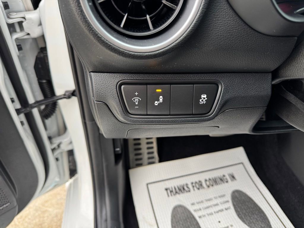 Used 2023 Kia Forte GT-Line w/ GT-Line Premium Package image 11