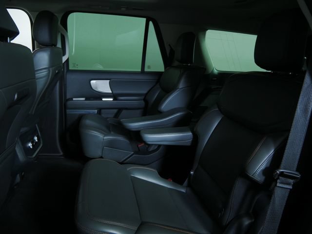 Certified 2025 Ford Expedition Active AWD/4WD image 16
