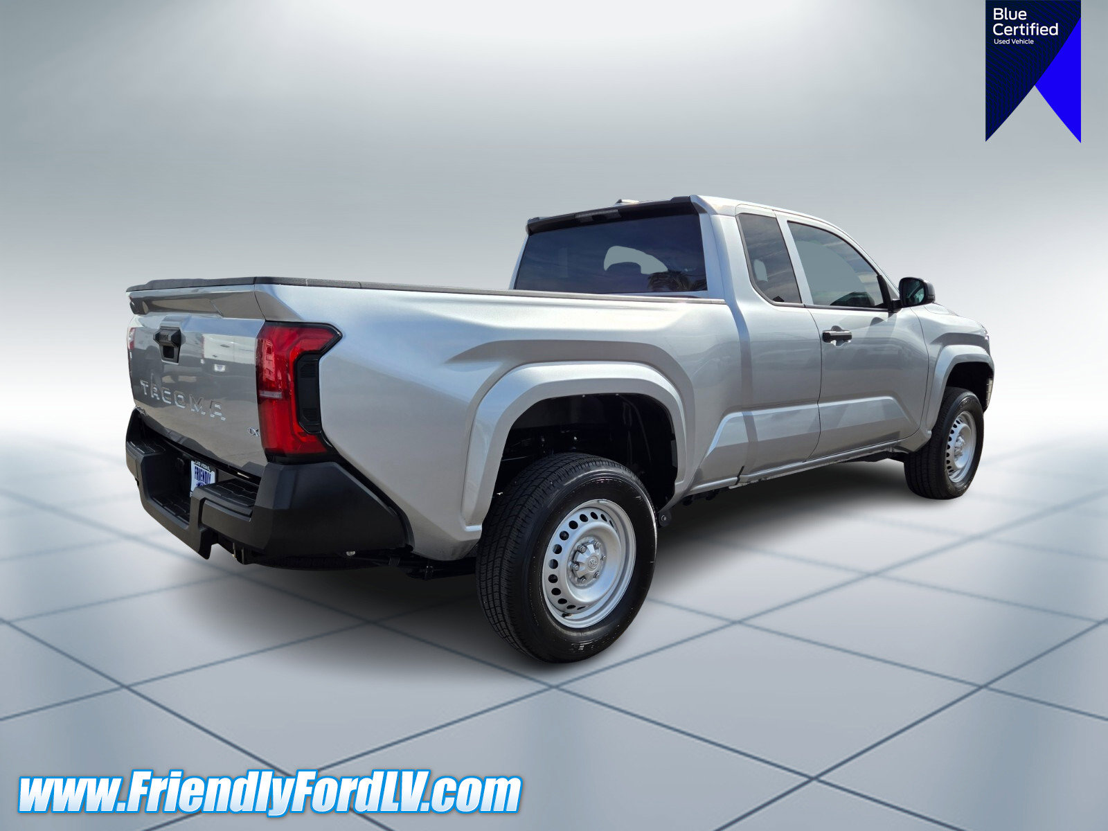 Used 2025 Toyota Tacoma SR AWD/4WD image 6