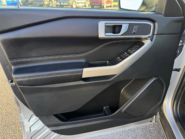 Certified 2021 Ford Explorer XLT image 13