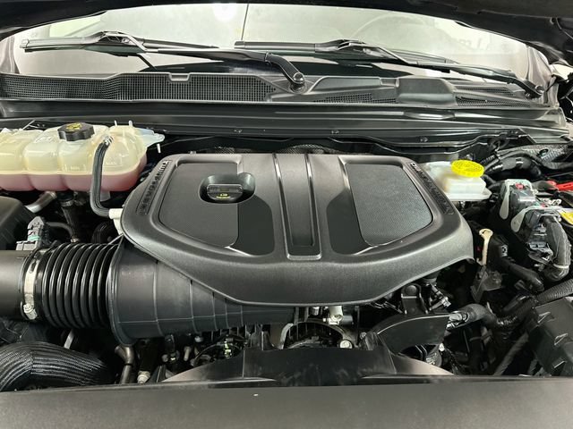 Used 2025 RAM 1500 Warlock AWD/4WD image 28