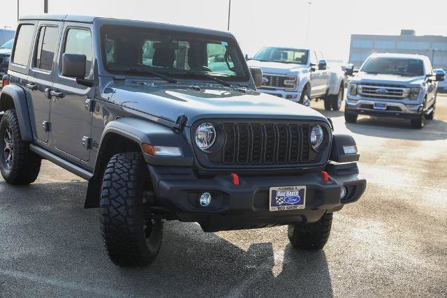 Used 2025 Jeep Wrangler Sport image 12