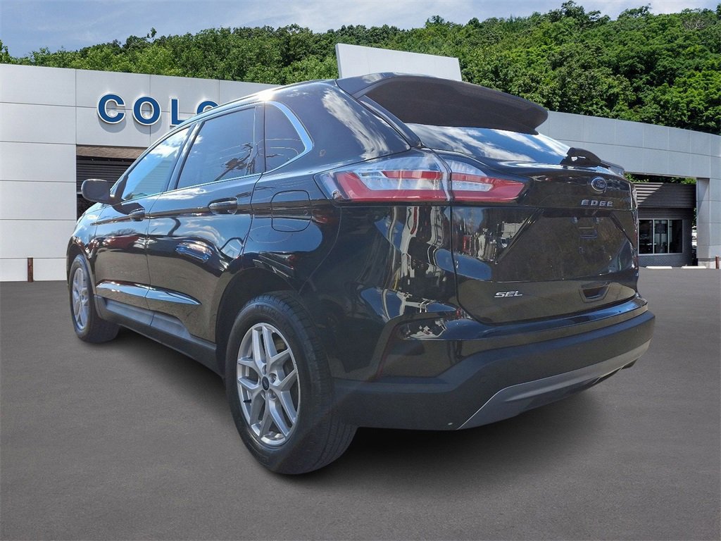 Certified 2022 Ford Edge SEL w/ Convenience Package image 2