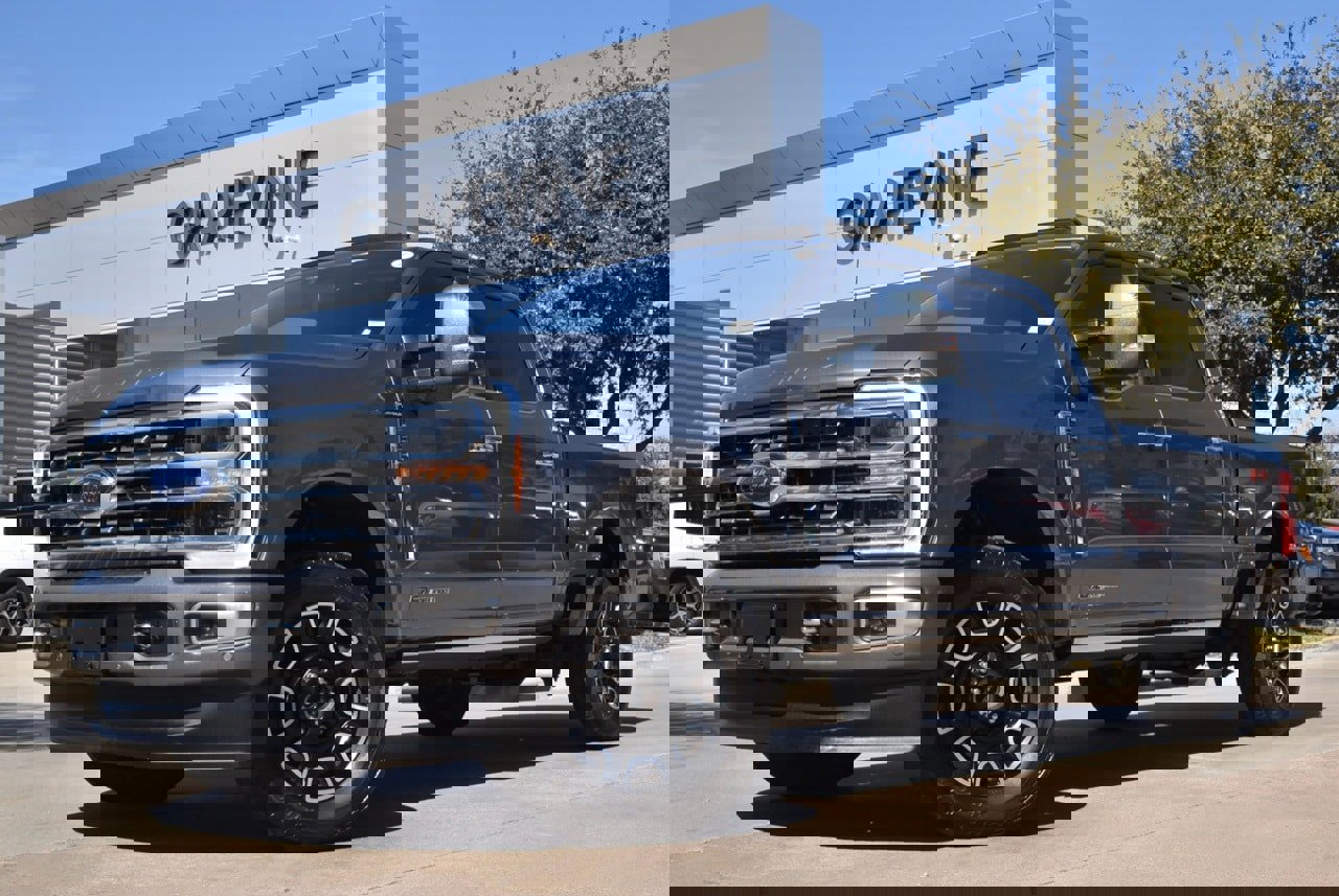 Certified 2024 Ford F250 Platinum w/ FX4 Off-Road Package video 1