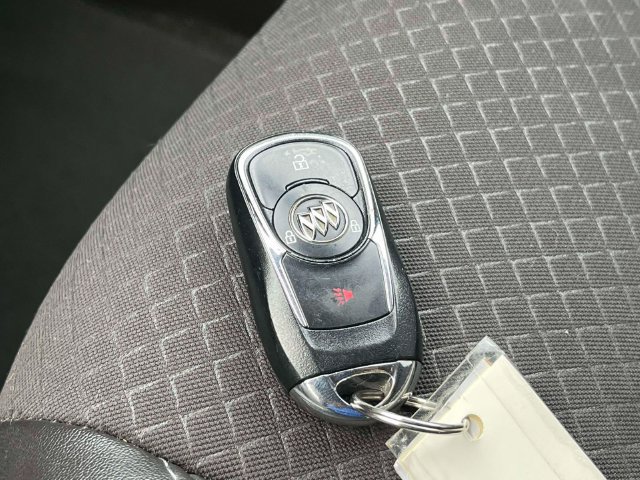 Used 2018 Buick Encore Preferred FWD image 38