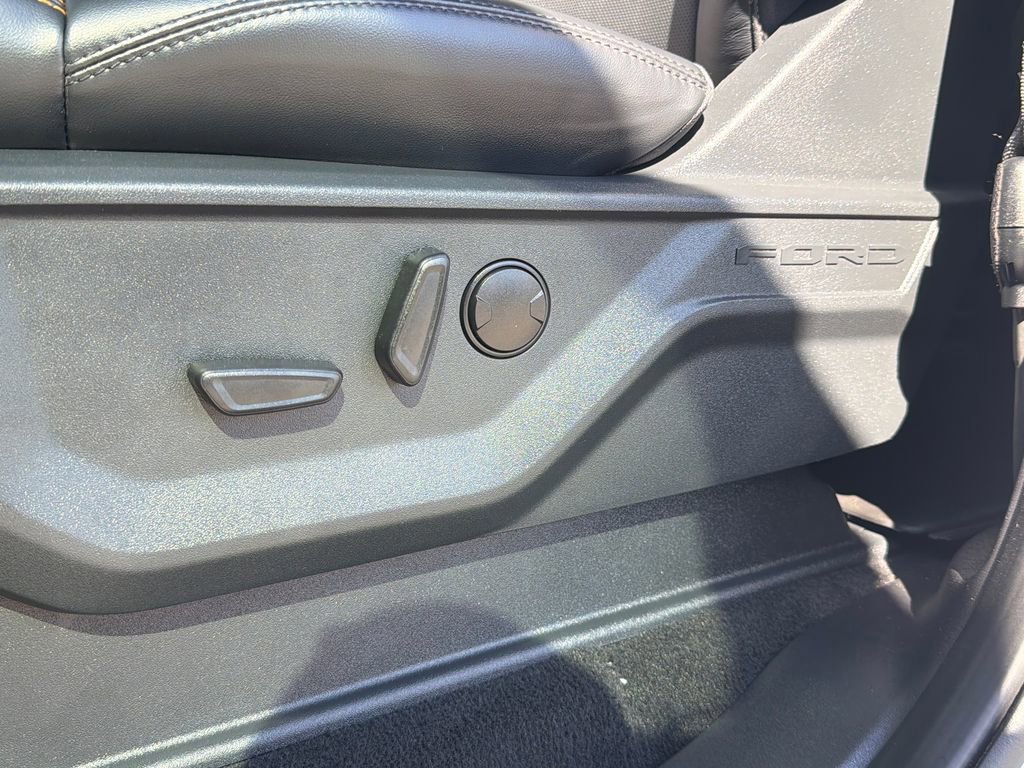 Certified 2025 Ford Expedition Tremor image 24