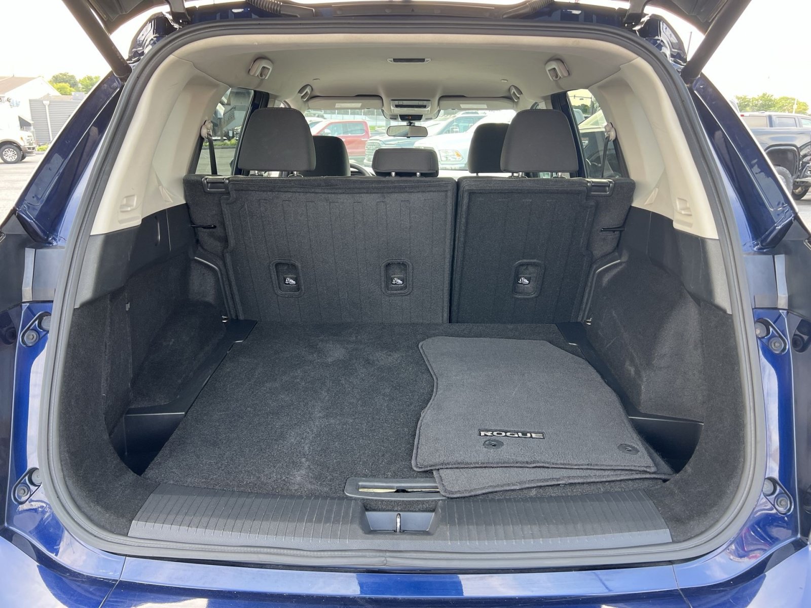 Used 2024 Nissan Rogue SV AWD/4WD image 24