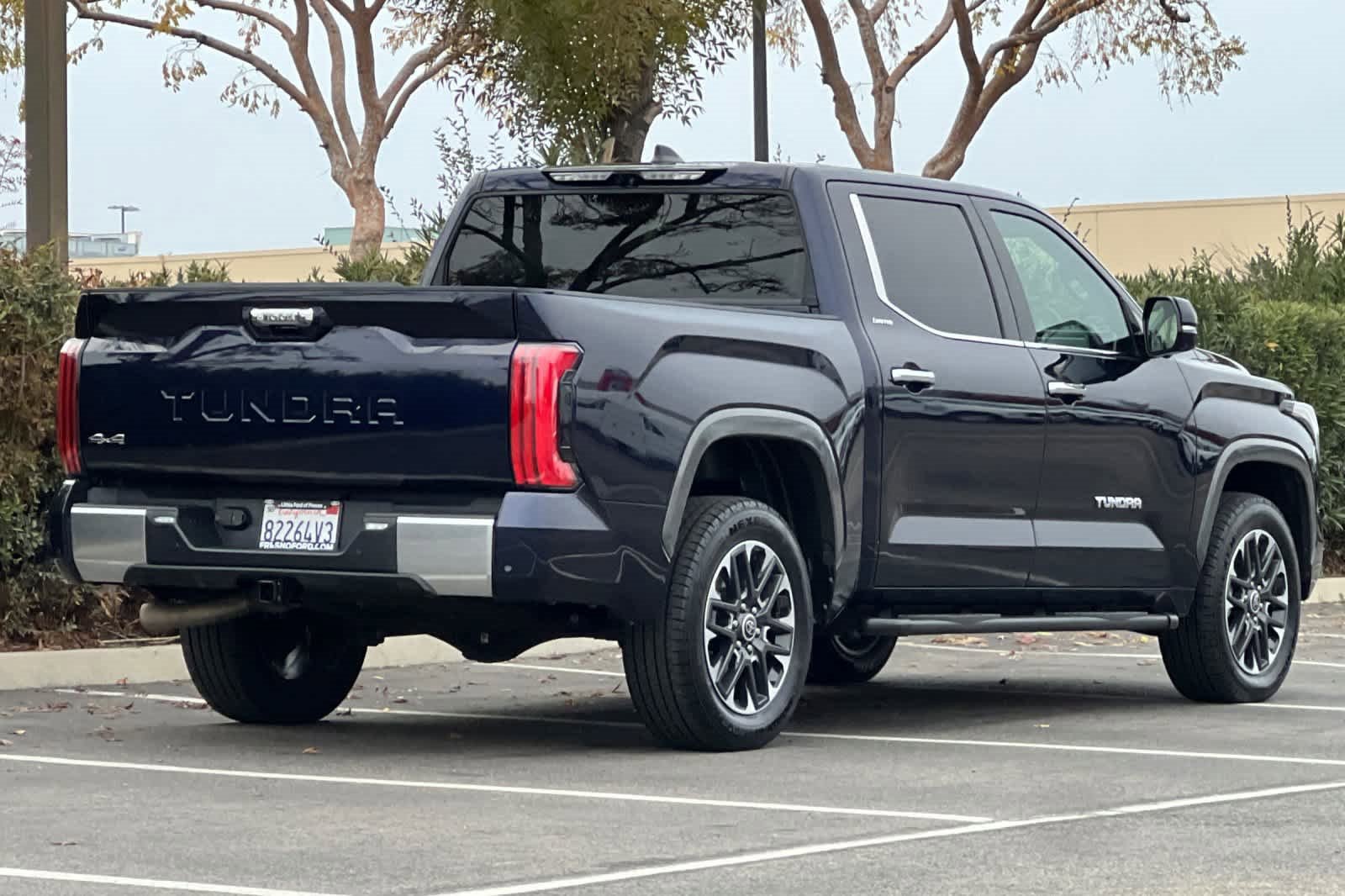 Used 2023 Toyota Tundra Limited image 2