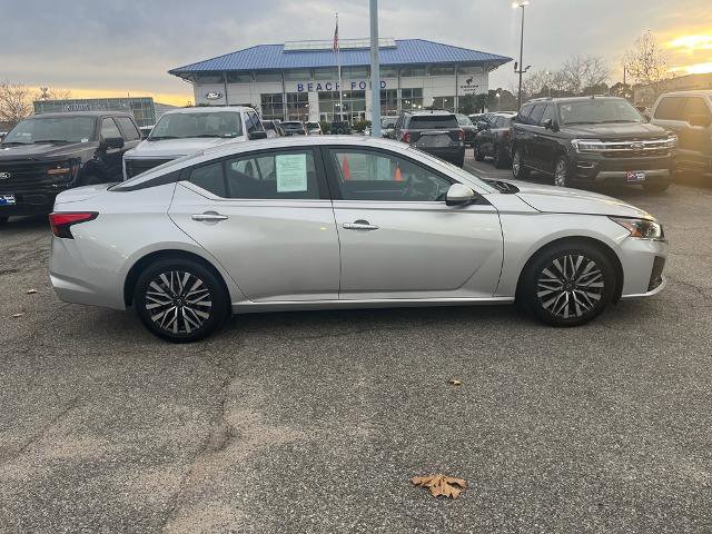 Used 2023 Nissan Altima 2.5 SV image 4