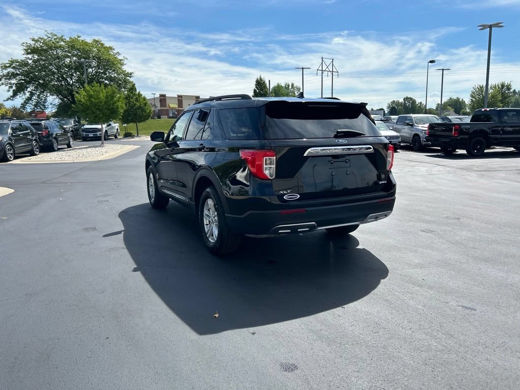 Certified 2023 Ford Explorer XLT w/ Equipment Group 202A AWD/4WD image 8