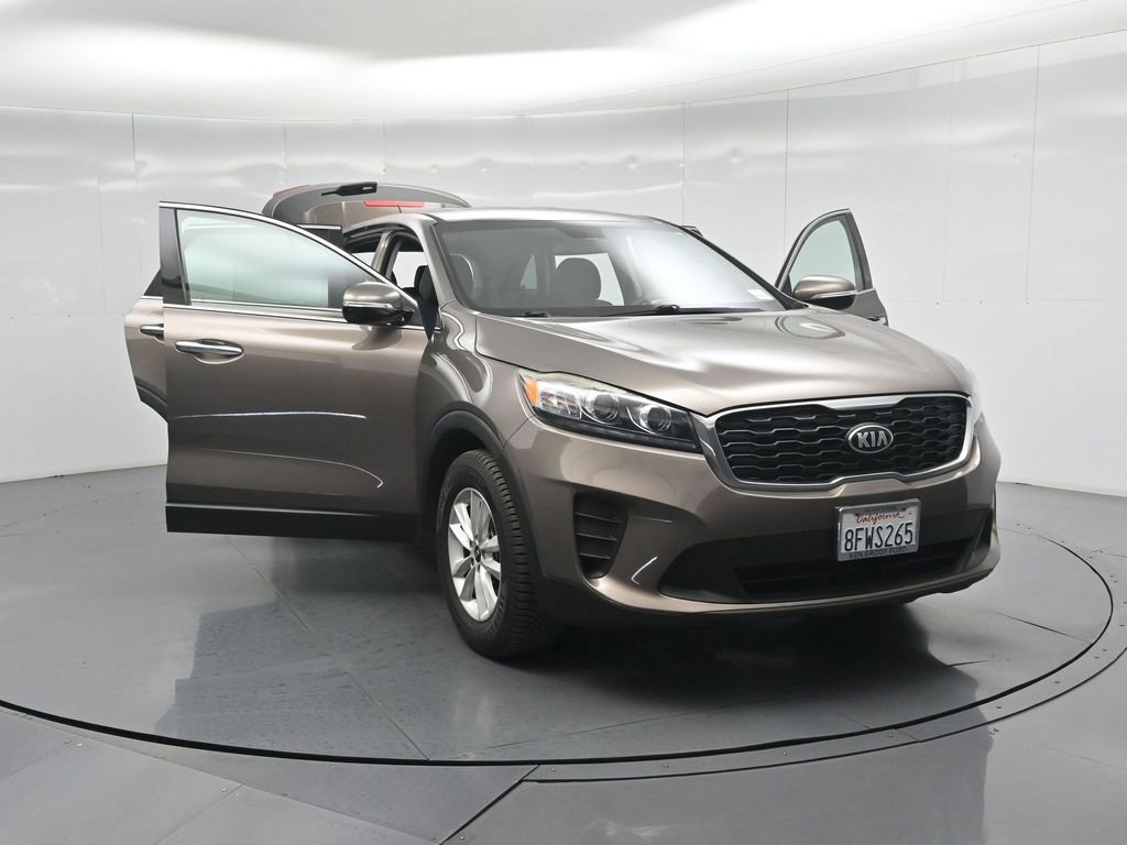 Used 2019 Kia Sorento LX image 56