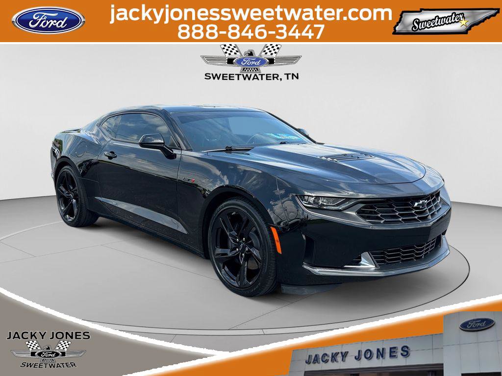 Used 2021 Chevrolet Camaro LT w/ RS Package RWD image 7