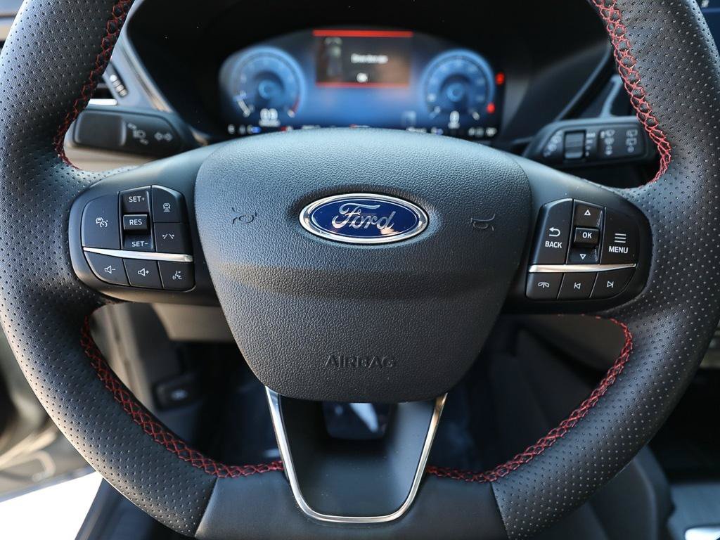 Certified 2023 Ford Escape ST-Line Elite AWD/4WD image 16
