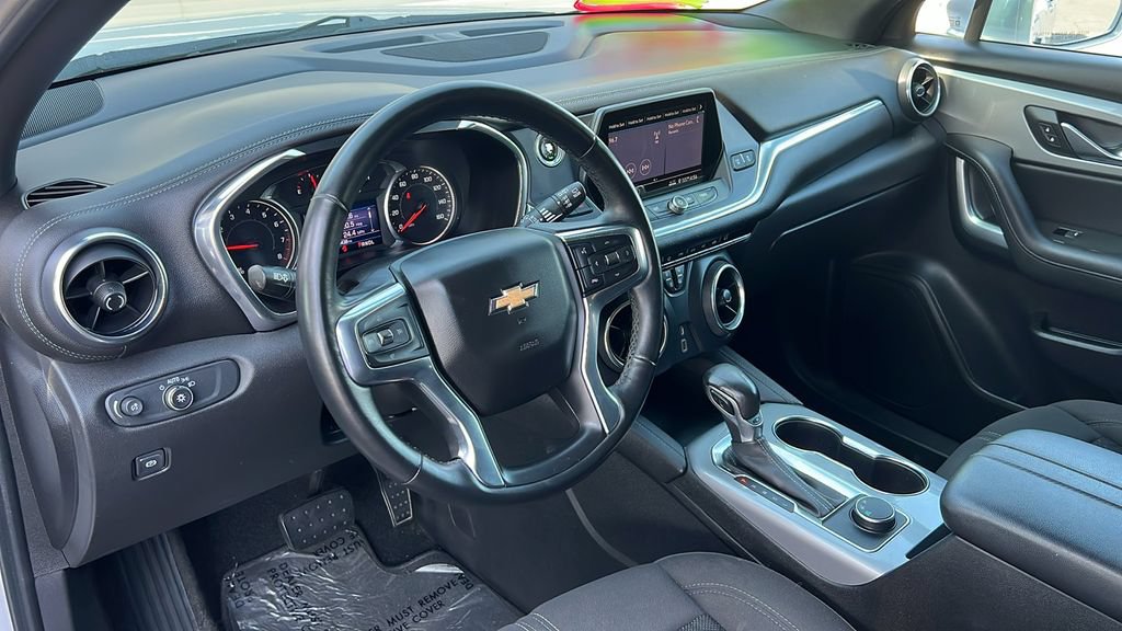 Used 2020 Chevrolet Blazer LT FWD image 12