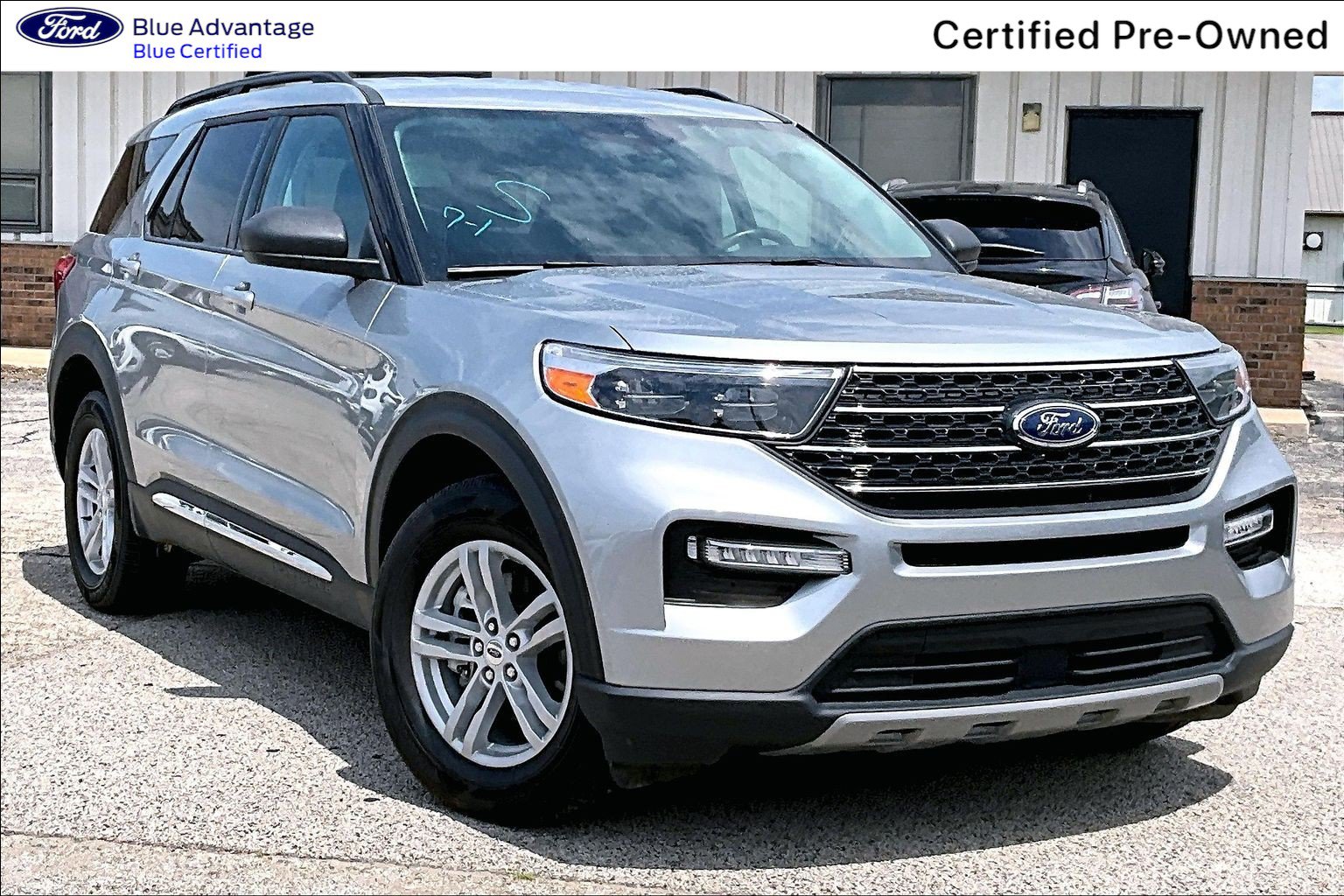 Certified 2024 Ford Explorer XLT w/ Equipment Group 202A AWD/4WD image 37