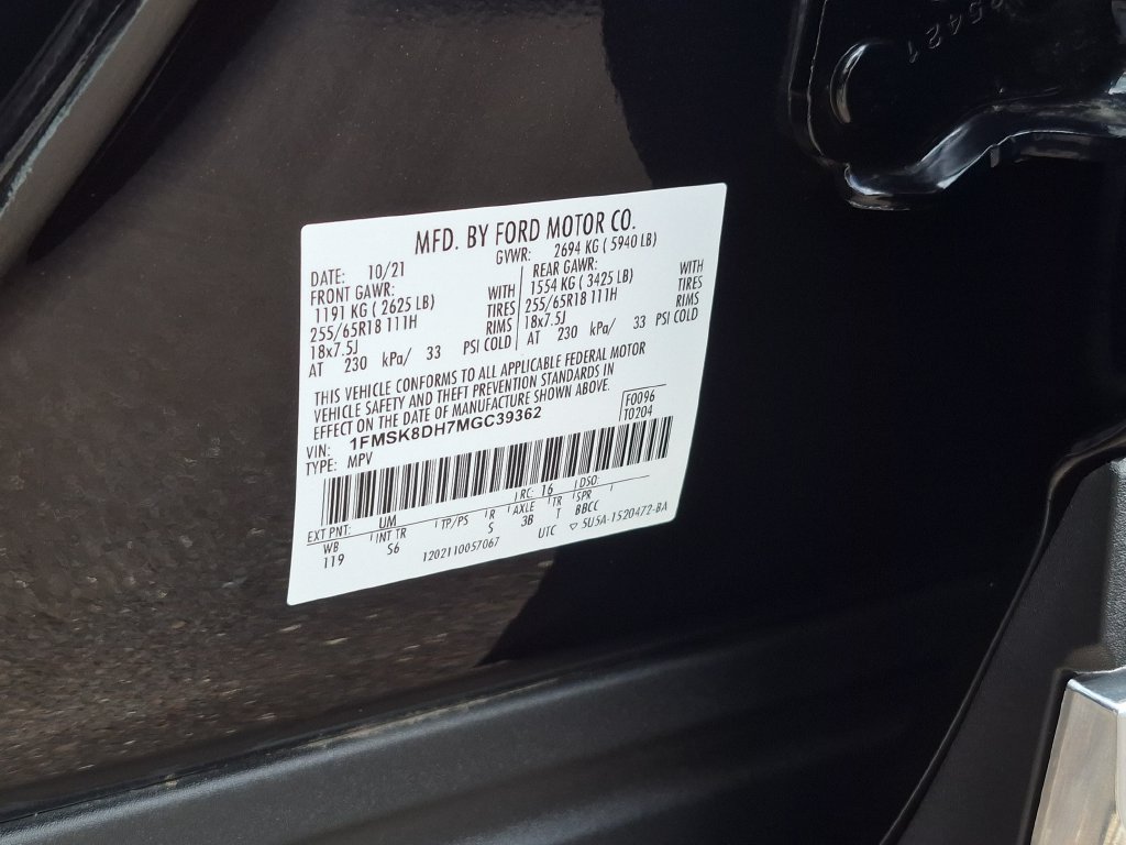 Certified 2021 Ford Explorer XLT w/ Equipment Group 202A AWD/4WD image 43