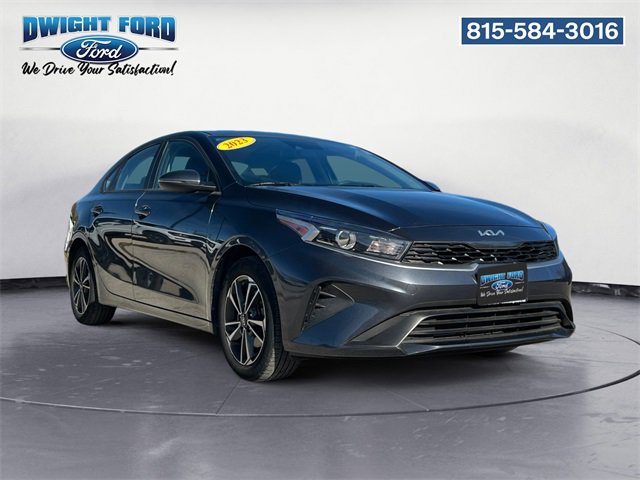 Used 2023 Kia Forte LXS w/ LXS Technology Package image 6