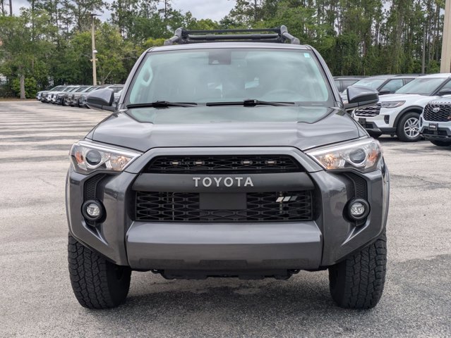 Used 2022 Toyota 4Runner SR5 AWD/4WD image 2