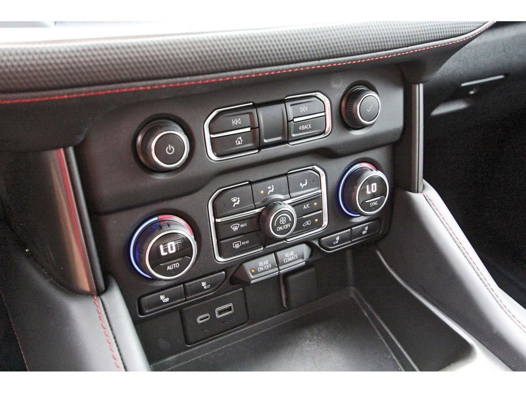 Used 2023 Chevrolet Suburban RST w/ Luxury Package image 25