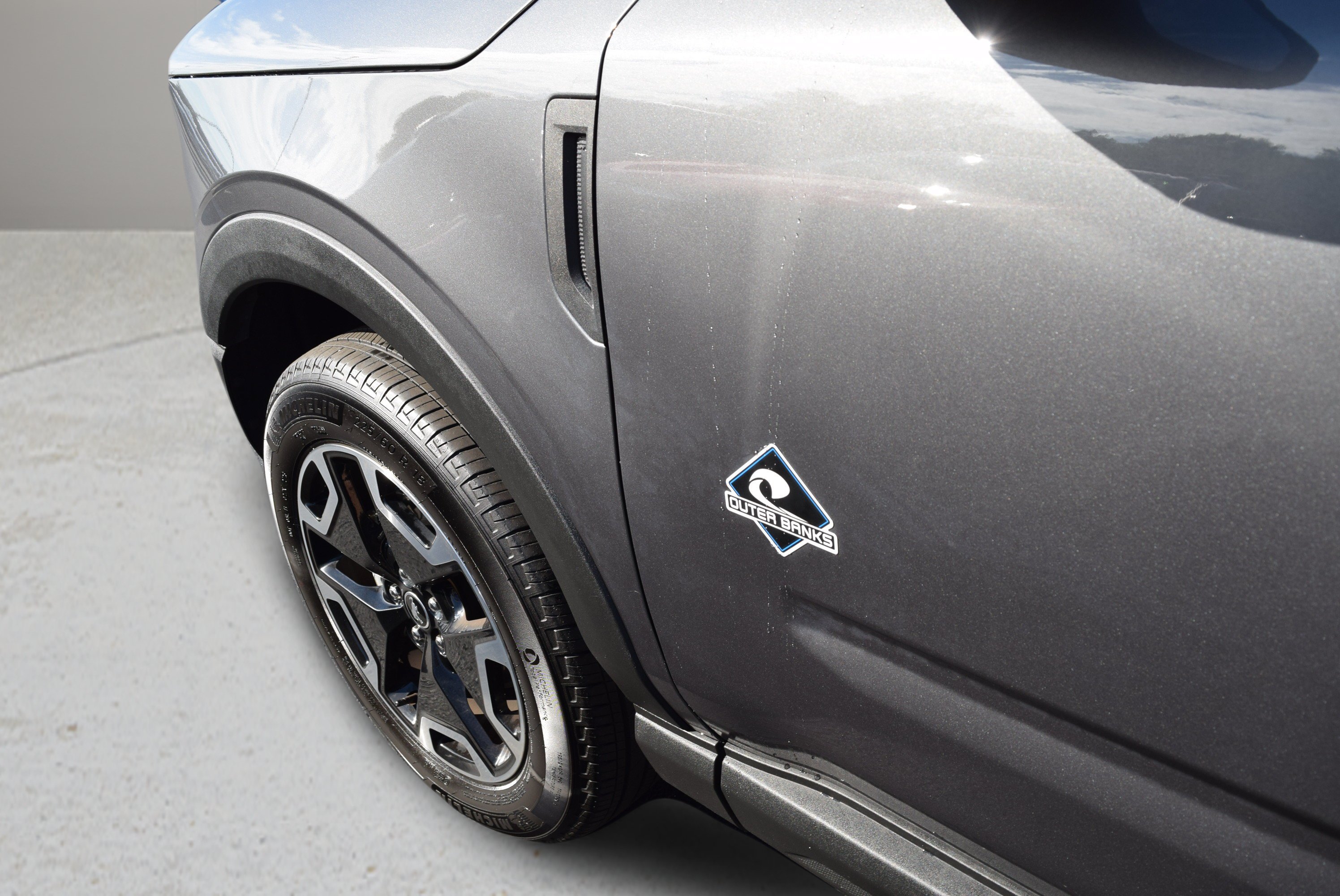 Certified 2023 Ford Bronco Sport Outer Banks AWD/4WD image 8