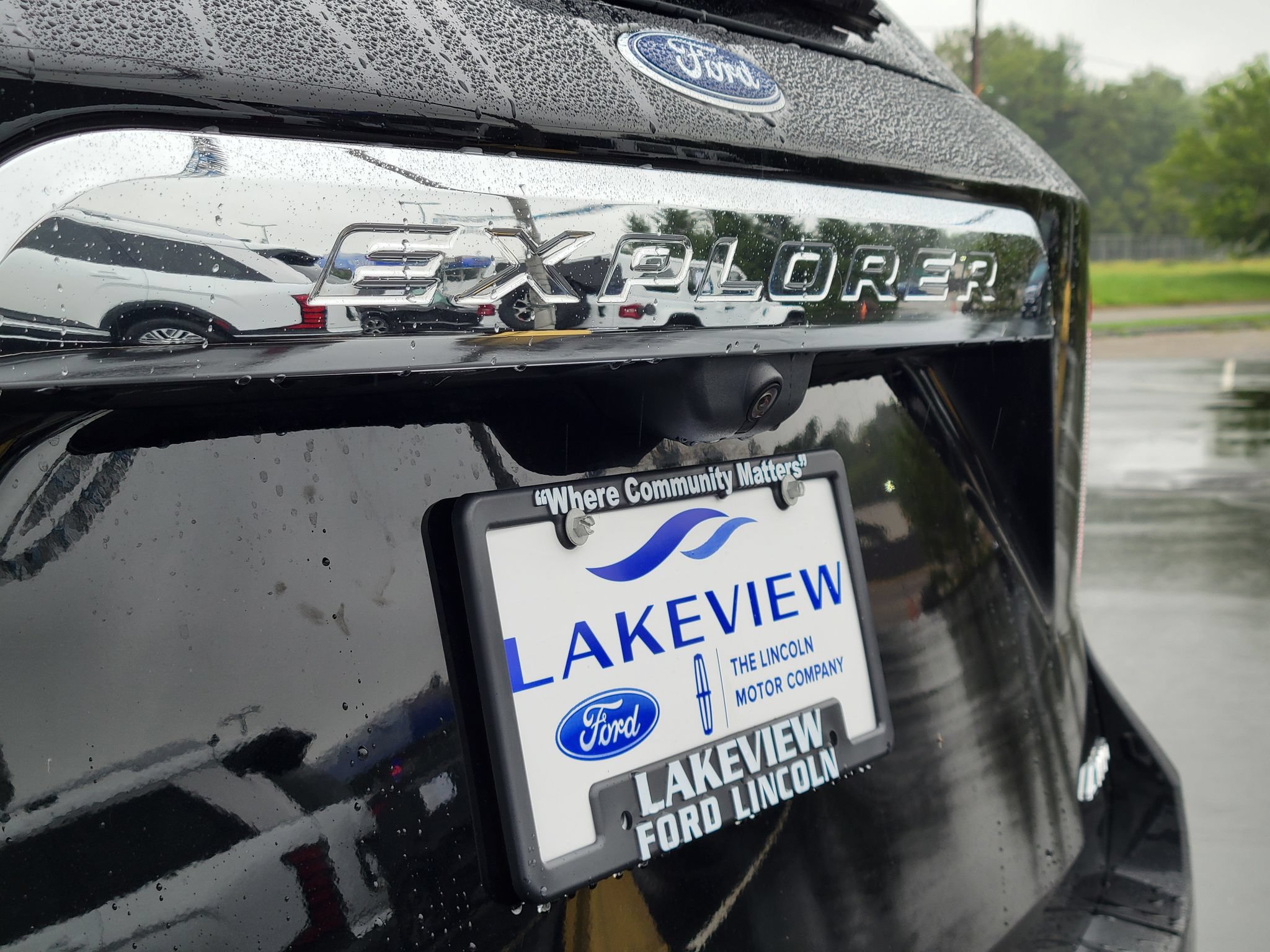 Certified 2024 Ford Explorer XLT w/ Equipment Group 202A AWD/4WD image 35