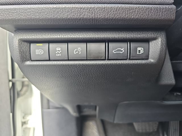 Used 2025 Toyota Camry LE FWD image 25