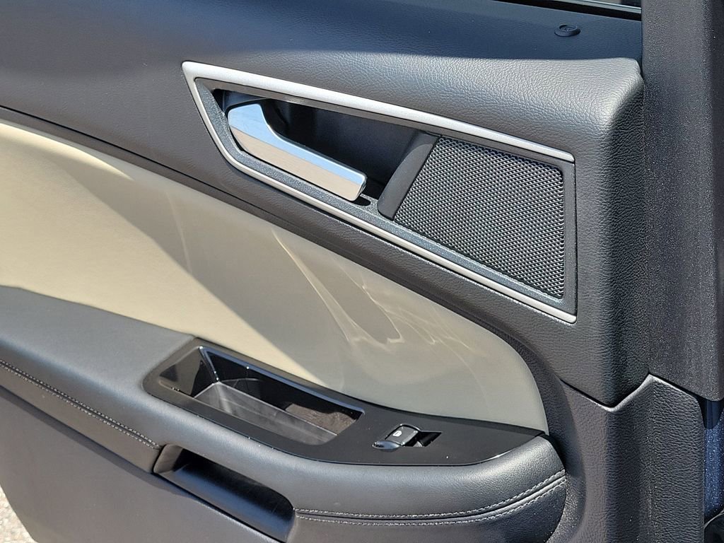 Certified 2019 Ford Edge SEL w/ Equipment Group 201A image 20