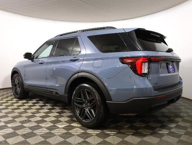 Certified 2025 Ford Explorer ST-Line w/ Premium Package image 2