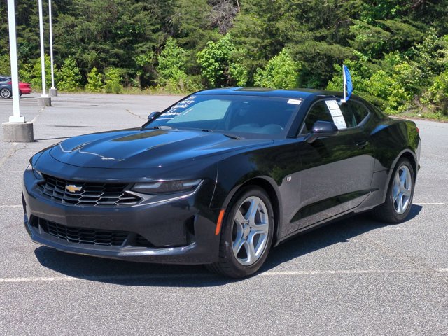Used 2022 Chevrolet Camaro LT w/ Technology Package RWD image 8
