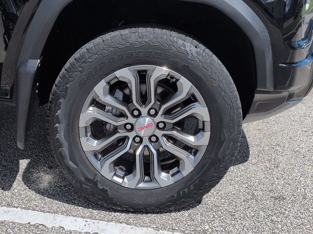 Used 2023 GMC Canyon Denali AWD/4WD image 11