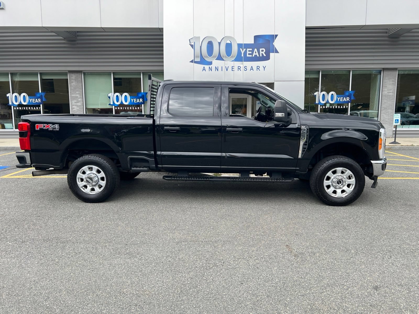 Certified 2023 Ford F250 XLT w/ 360-Degree Camera Package AWD/4WD image 10